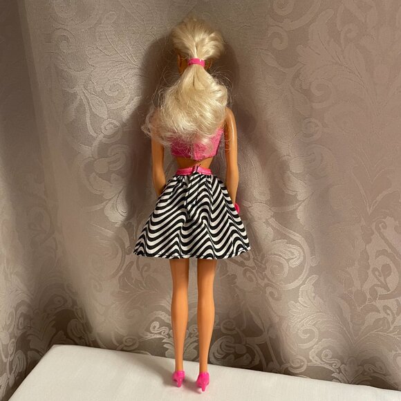 Vintage California Dream Barbie 1987 - Redressed - Picture 5 of 8